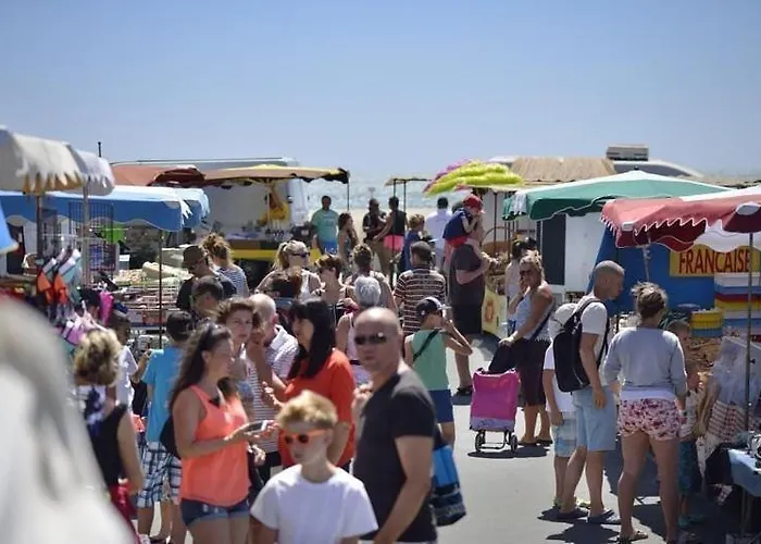 T2 A 200m De La Avec Balcon Avec Wifi Saint-Pierre-la-Mer (Aude)